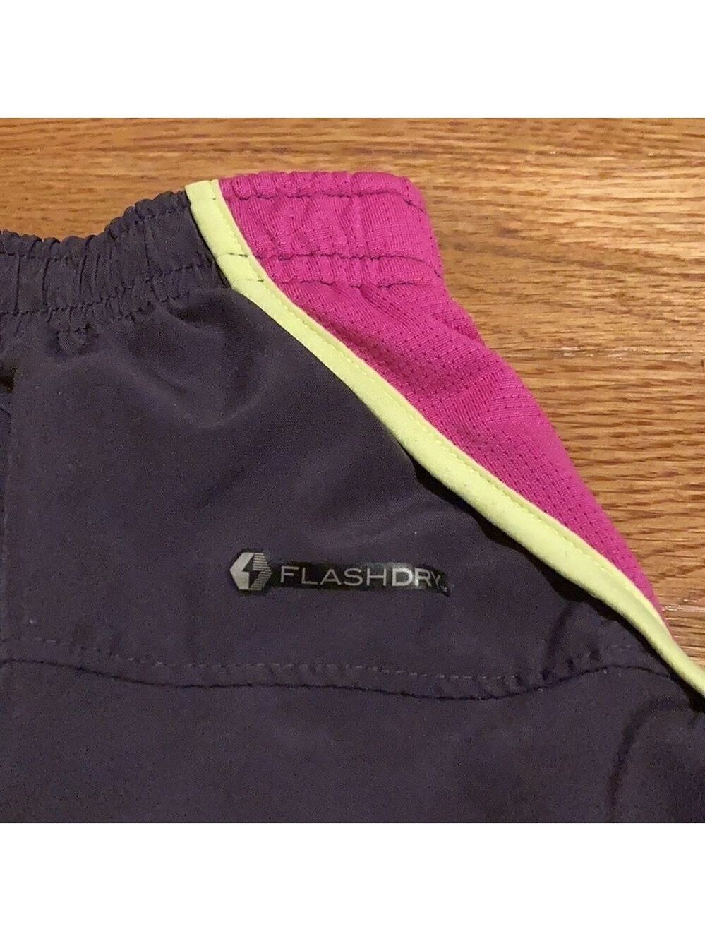 đ
șTHE North Face Flash Dry Running Shorts - Picture 8 of 8